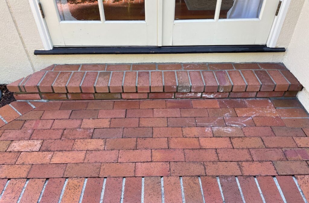 Expert from Slon Exterior Care providing pressure washing in Campbell, CA, focusing on thorough service and surface protection. Pressure Washing near me.