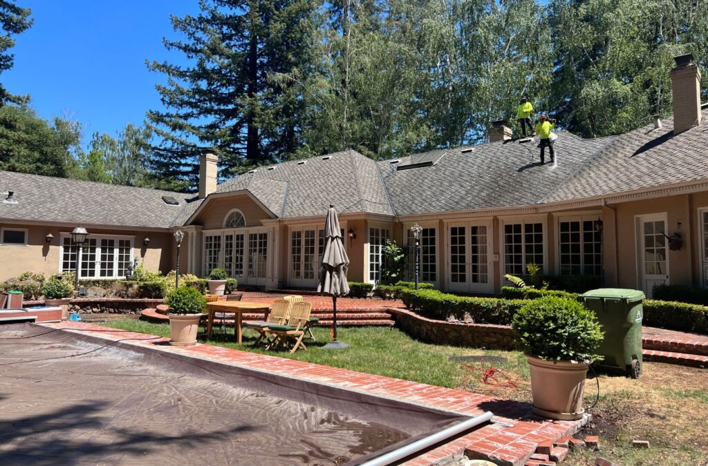 Slon Exterior Care expert completing roof cleaning in Sunnyvale, CA with proven skill, care, and local expertise. Roof Cleaning near me.