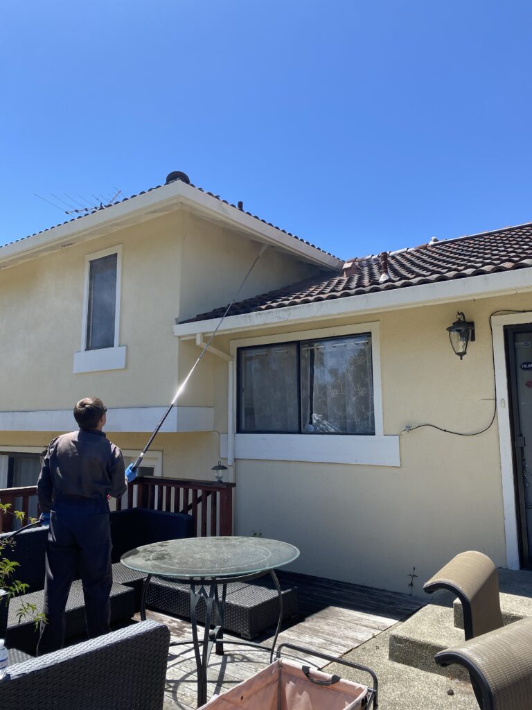Professional roof washing in Santa Clara, CA